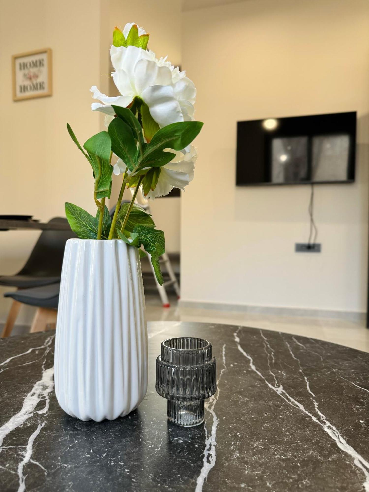 Spacious Apartment Near Monastiraki By Kozy Koala Athens Exterior photo