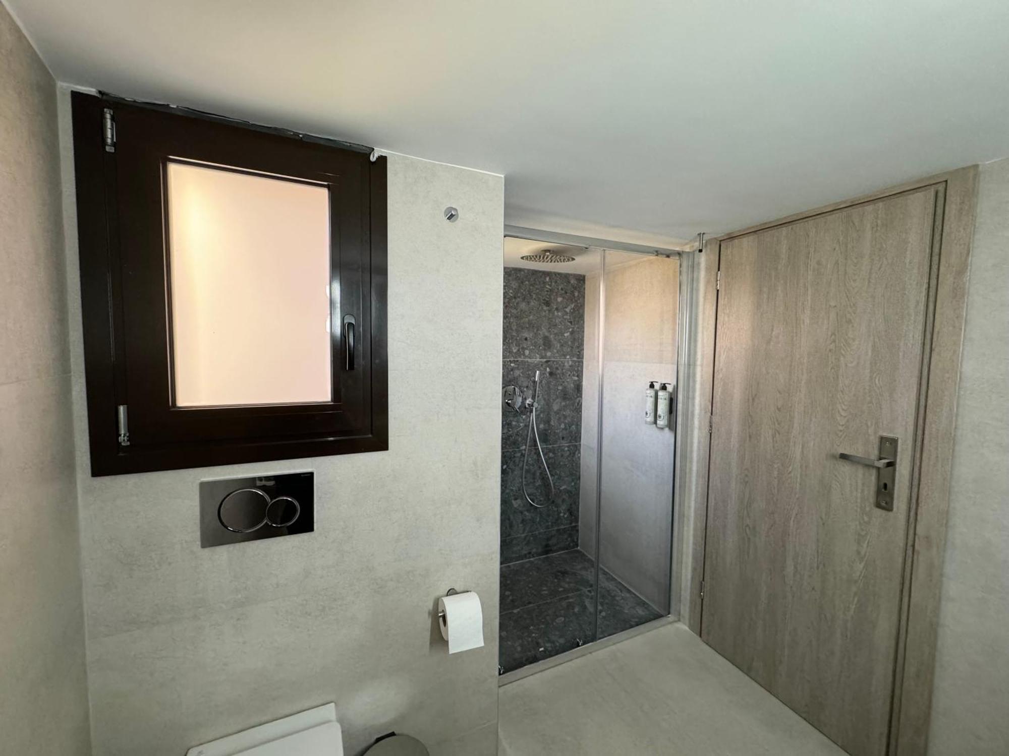 Spacious Apartment Near Monastiraki By Kozy Koala Athens Exterior photo